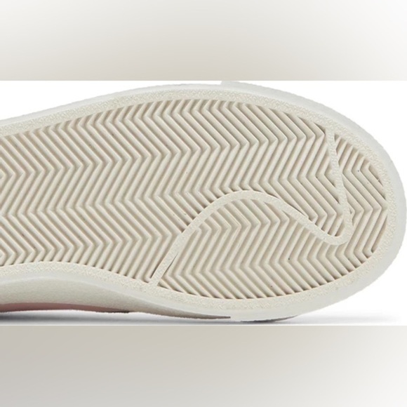 Nike Blazer Mid '77 High Top Shoes SE GS Dance Pink Foam Big Kid - Picture 4 of 9